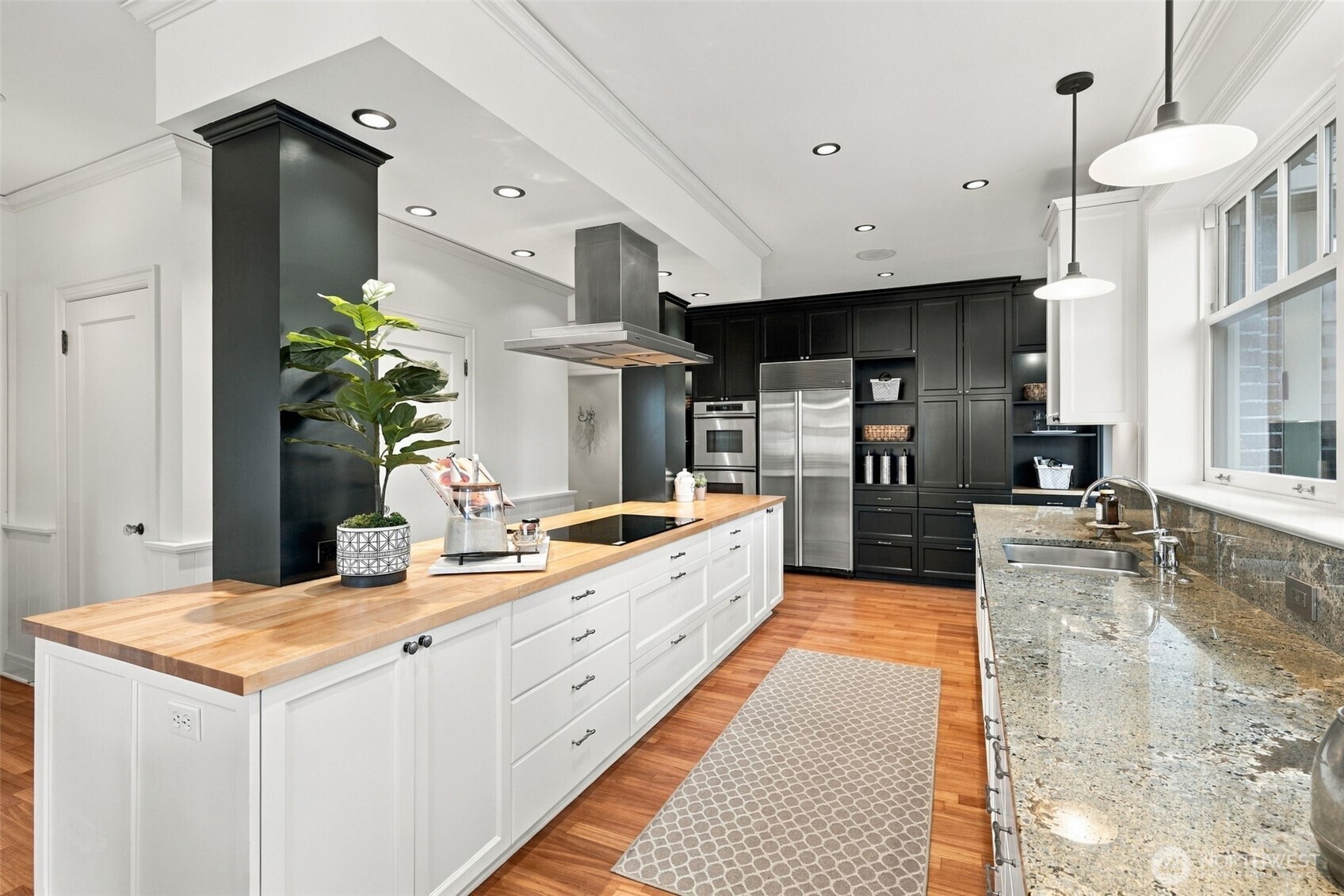 1223 Spring Street, Unit 1200 Seattle, WA 98104 - Photo 22 of 40 Gallery Image 22