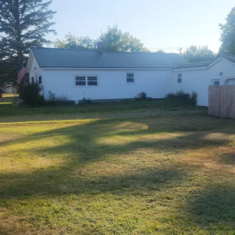 $129,900 | 17 Willow Street, Howland, ME 04448