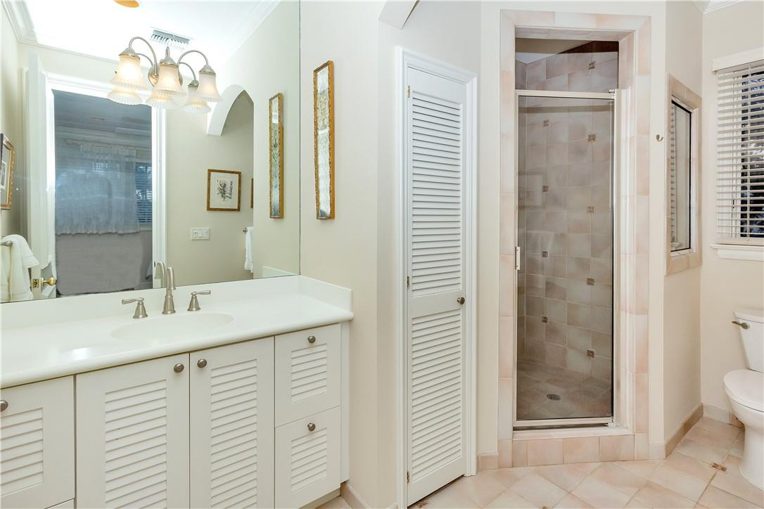431 East Coconut Palm Road Boca Raton, FL 33432 - Photo 25 of 43 Guest Bathroom