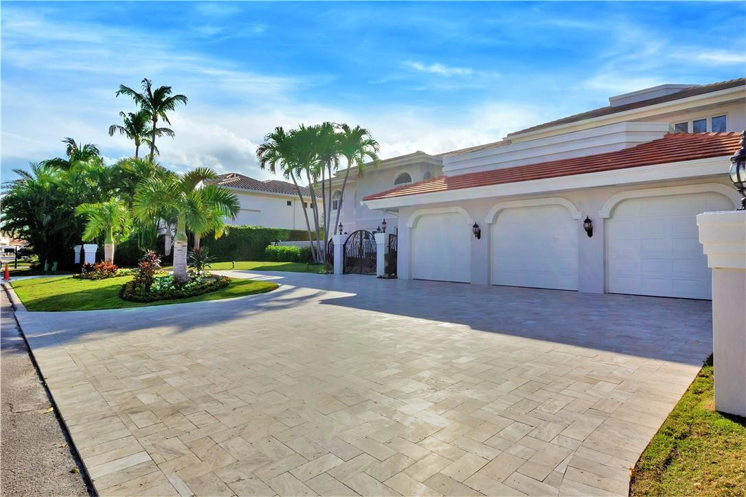 431 East Coconut Palm Road Boca Raton, FL 33432 - Photo 5 of 43 3 GAR GARAGE