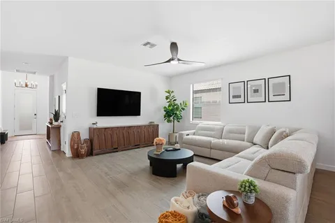 $569,900 | 20428 Verawood Loop, Estero, FL 33928