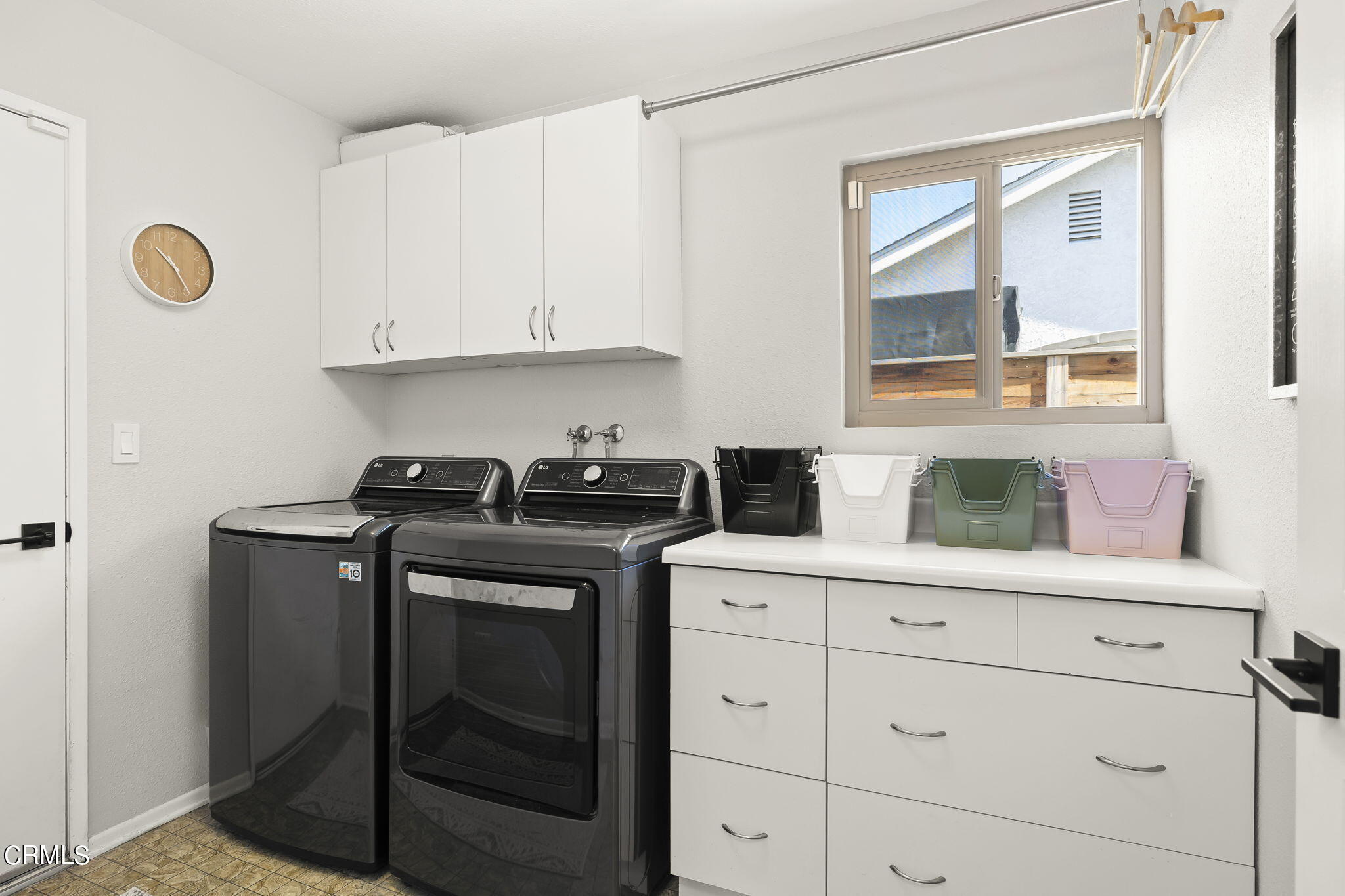 320 Fallen Leaf Avenue Camarillo, CA 93012 - Photo 35 of 49 a kitchen with cabinets appliances and a sink