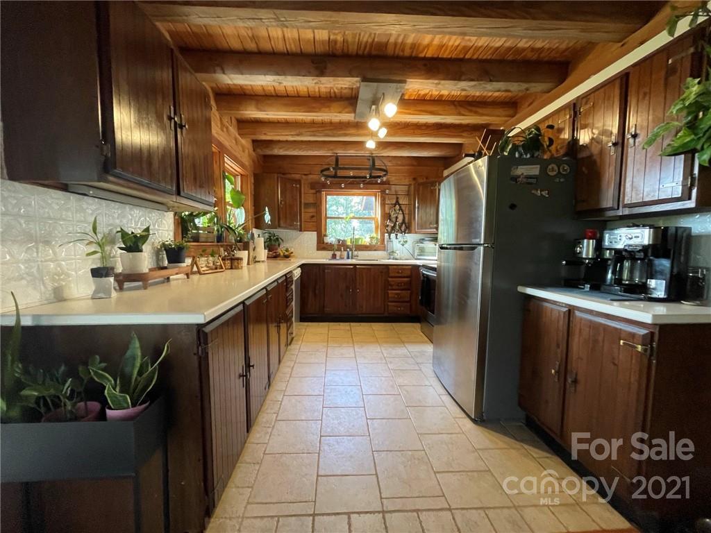 4 Hidden Pnes Road Alexander, NC 28701 - Photo 5 of 17 Gallery Image 5