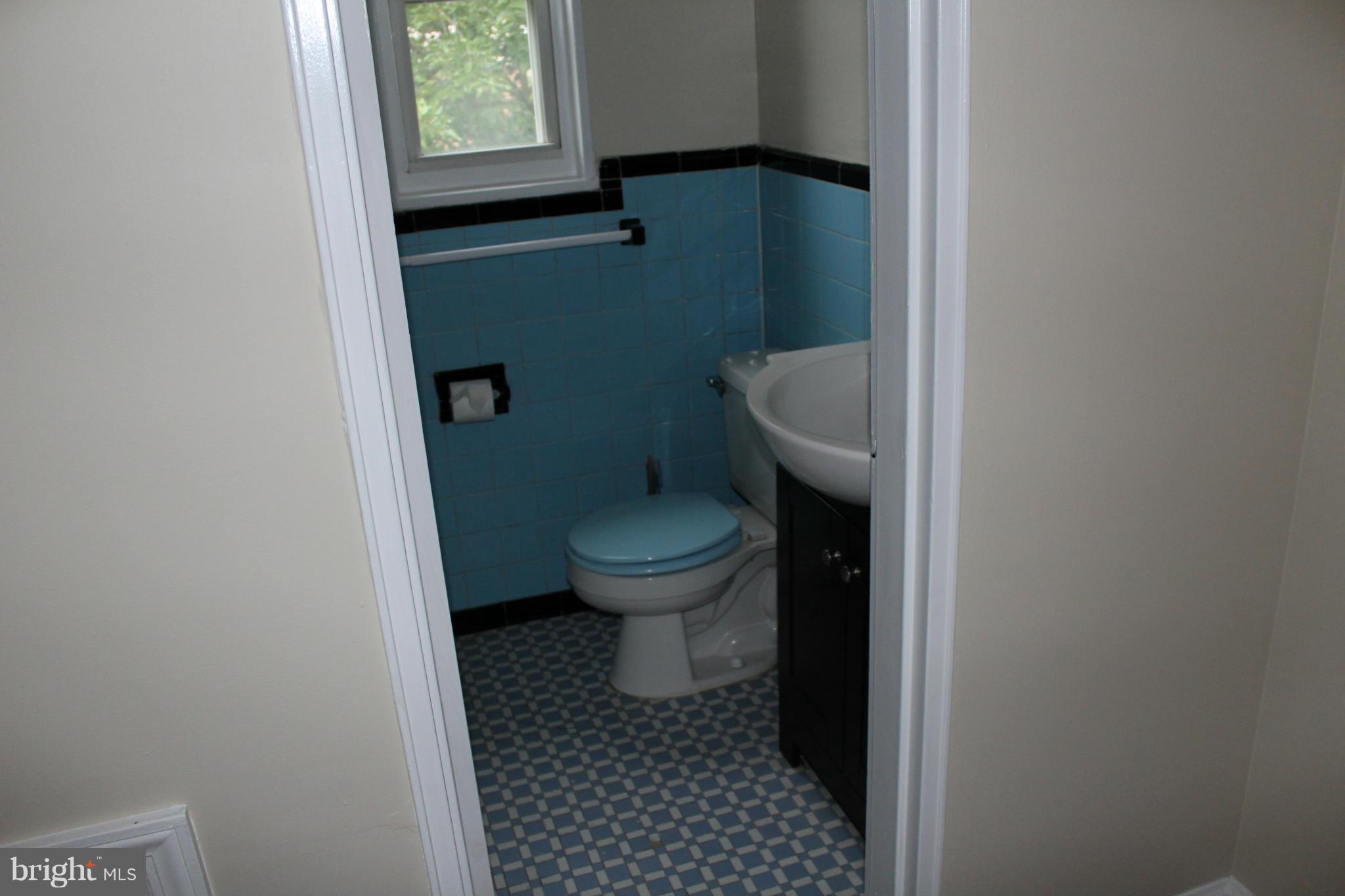 4932 Sargent Road Northeast Washington, DC 20017 - Photo 11 of 26 Bath