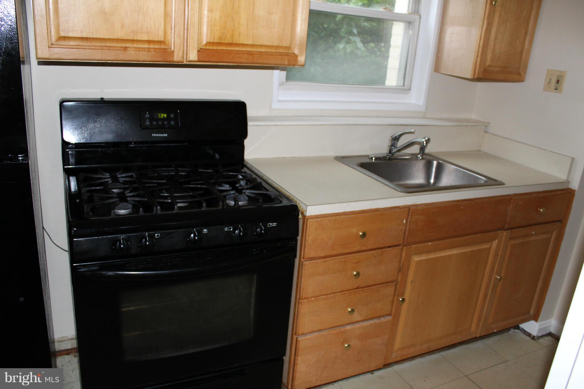 4932 Sargent Road Northeast Washington, DC 20017 - Photo 9 of 26 Kitchen