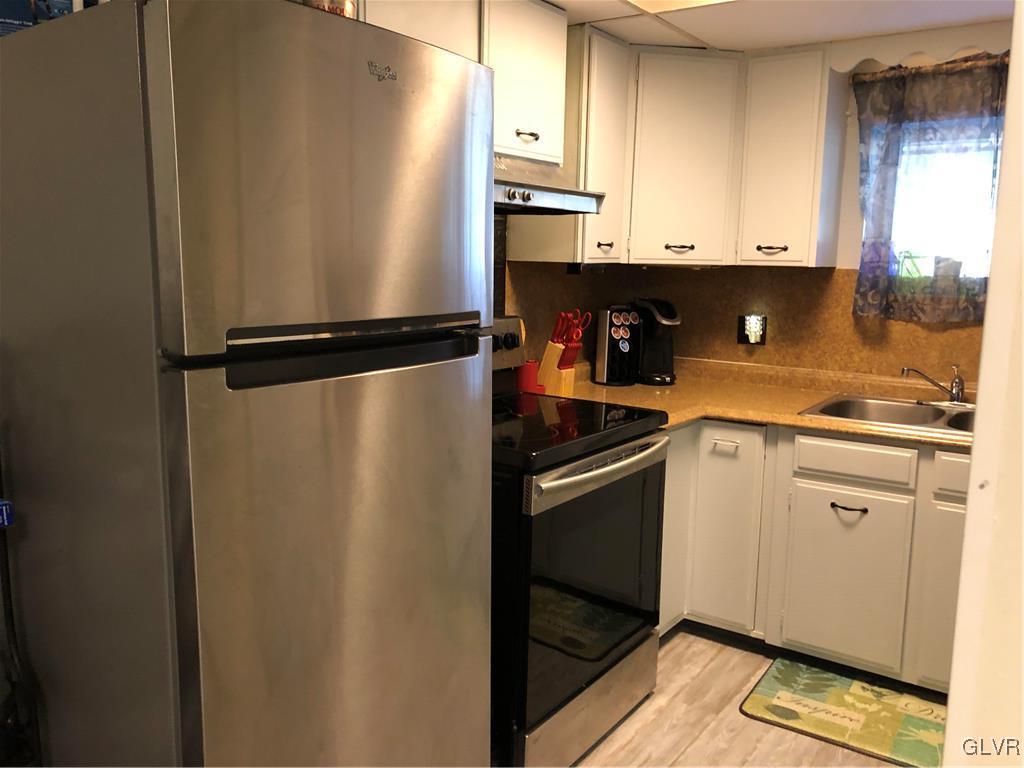 669 Ridge Street Emmaus, PA 18049 - Photo 6 of 26 Gallery Image 6