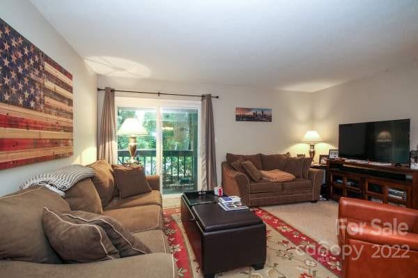 5024 Sardis Road, Unit F Charlotte, NC 28270 - Photo 6 of 16 Gallery Image 6