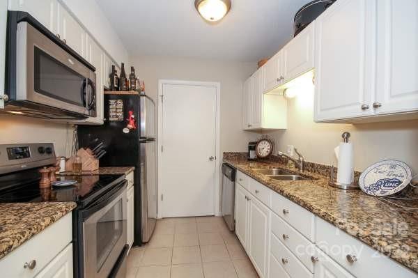 5024 Sardis Road, Unit F Charlotte, NC 28270 - Photo 9 of 16 Gallery Image 9