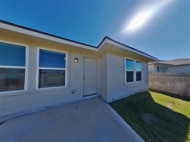 $1,949 | 5104 Saddle Clb Drive, Georgetown, TX 78626