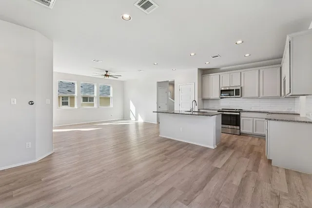 $315,000 | 316 Insider Loop, Elgin, TX 78621