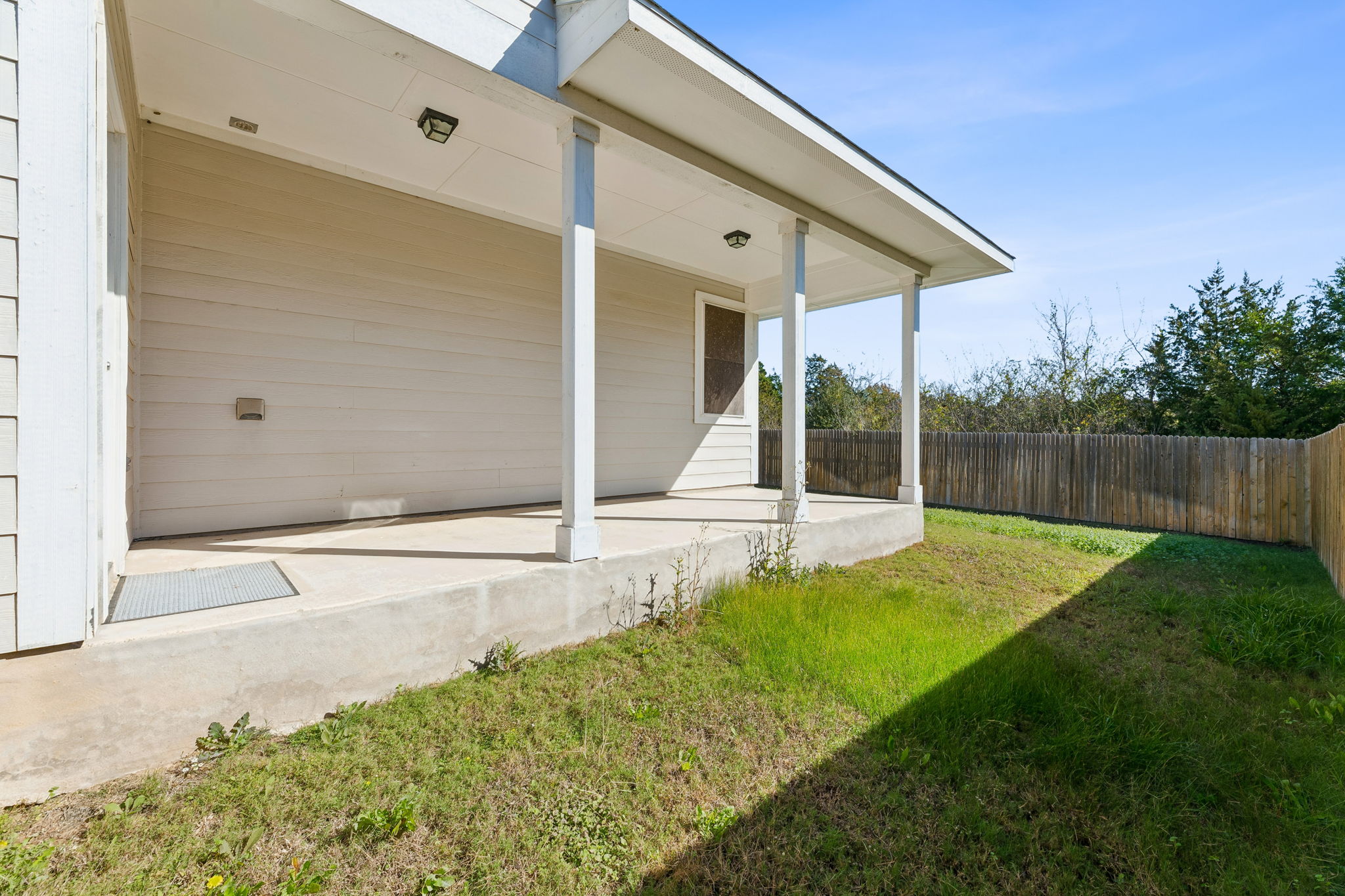 316 Insider Loop Elgin, TX 78621 - Photo 27 of 39