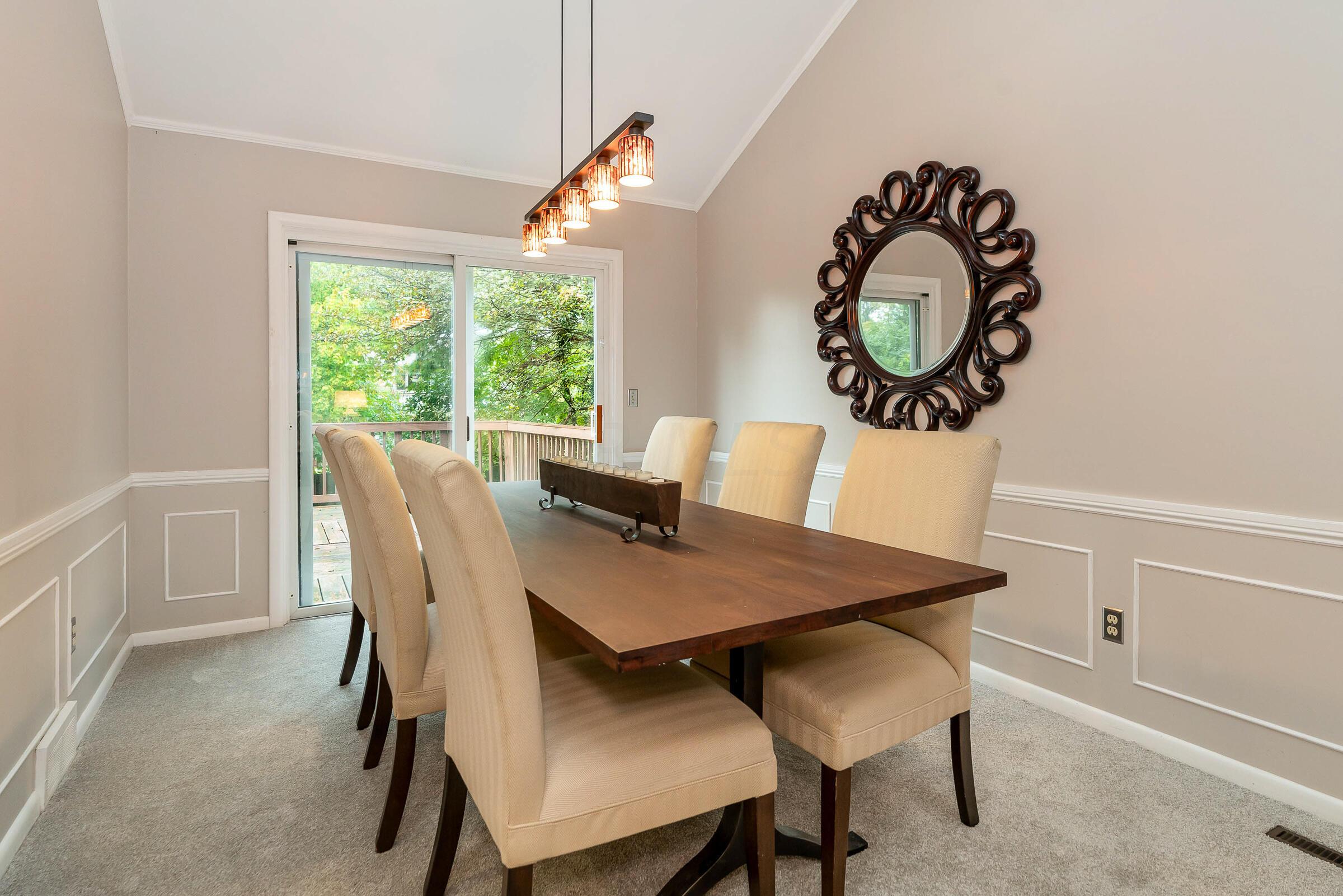 2654 Lane Road Columbus, OH 43220 - Photo 6 of 33 Dining Room