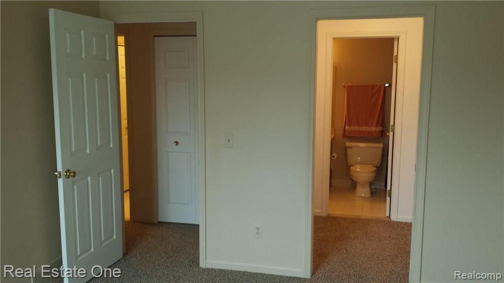 15062 Riverside Drive Sterling Heights, MI 48313 - Photo 11 of 15