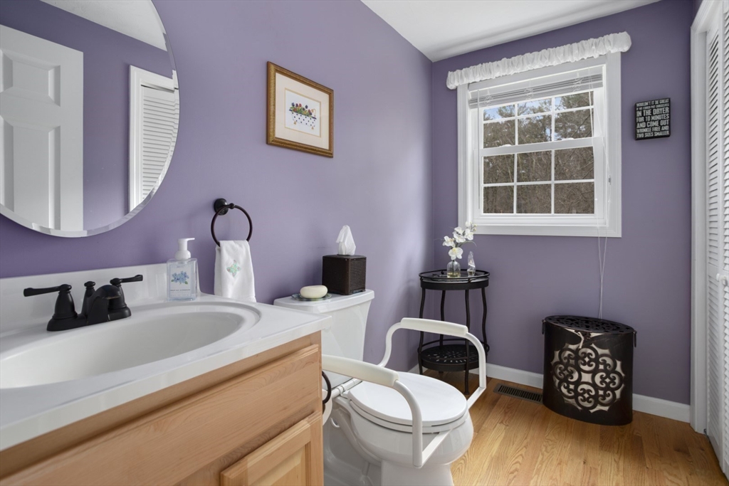 3 Dunster Road Bedford, MA 01730 - Photo 17 of 30 Gallery Image 17