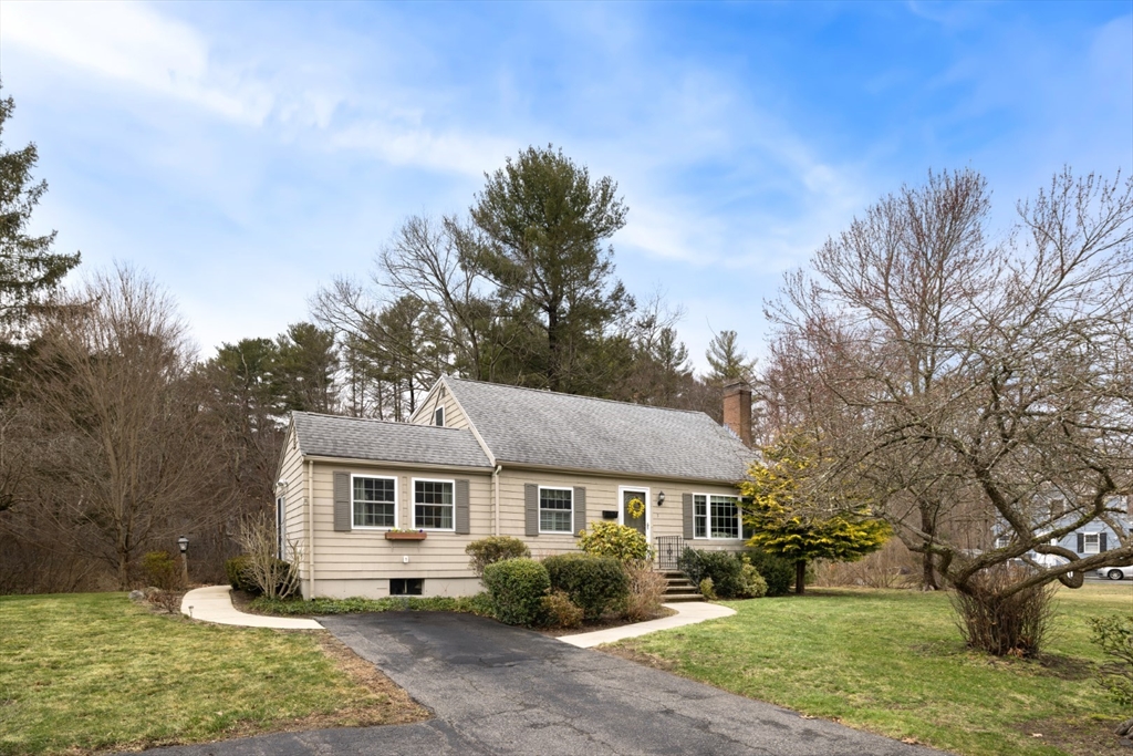 3 Dunster Road Bedford, MA 01730 - Photo 2 of 30 Gallery Image 2