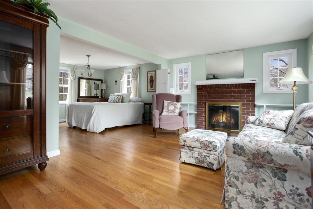 3 Dunster Road Bedford, MA 01730 - Photo 7 of 30 Gallery Image 7