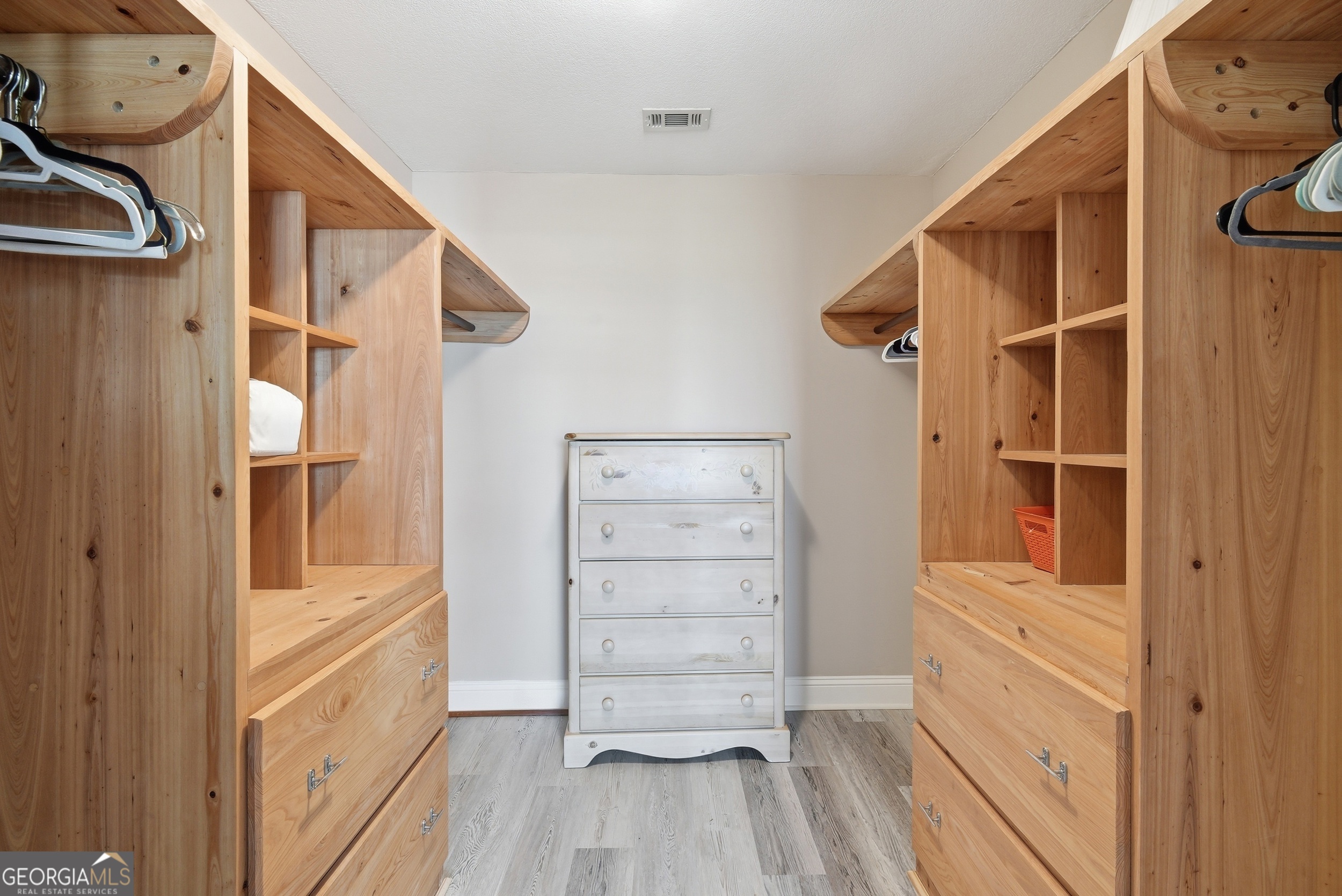 91 Screven Street, Unit B204 Darien, GA 31305 - Photo 23 of 48