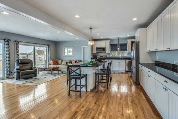 10 Seagull Road Quincy, MA 02169 - Photo 12 of 30 Gallery Image 12