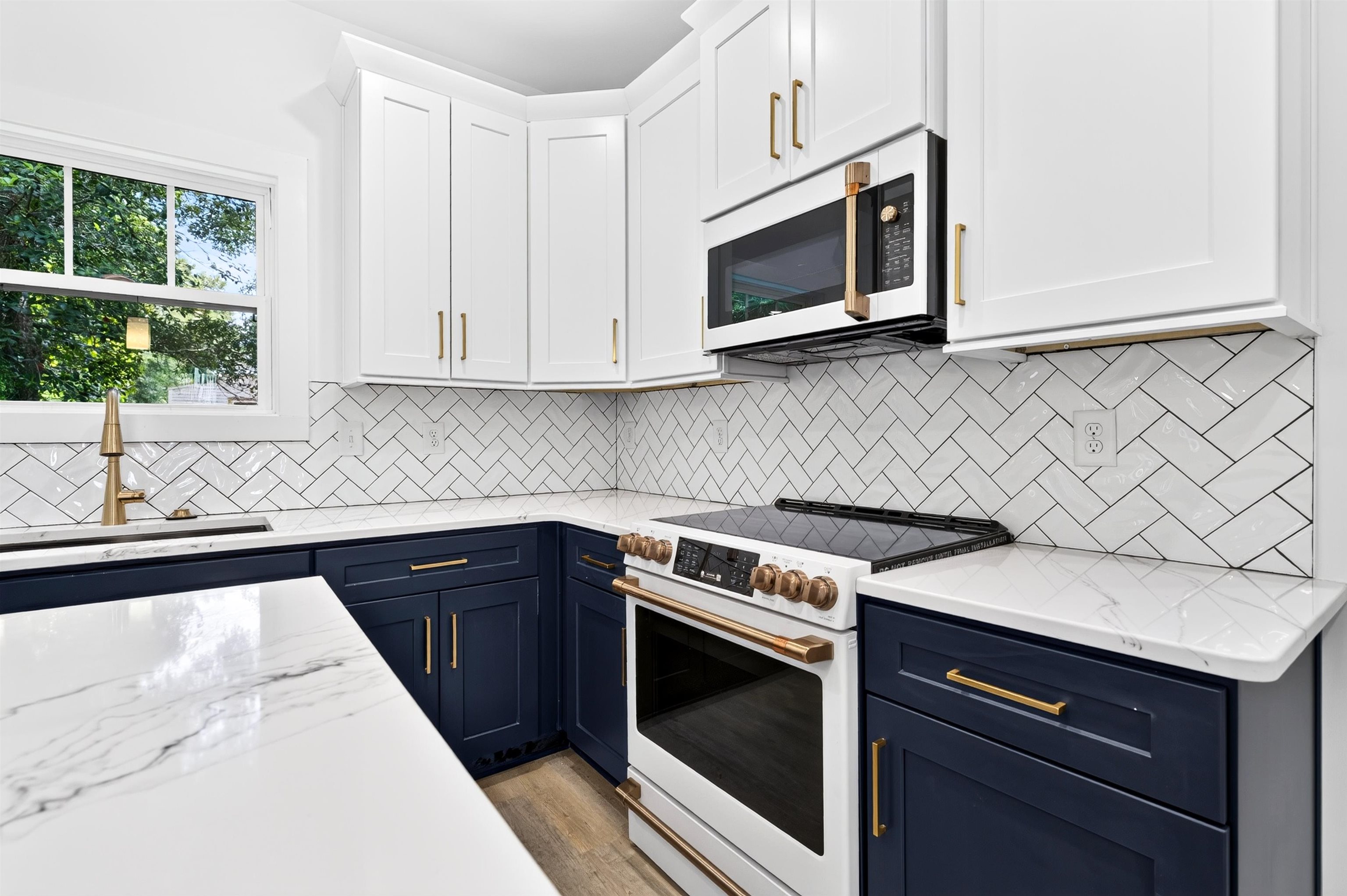 359 Sea Marsh Road Murrells Inlet, SC 29576 - Photo 11 of 49 Gallery Image 11