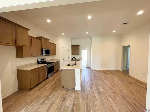 $304,015 | 459 Rue Des Affaires, Houma, LA 70364