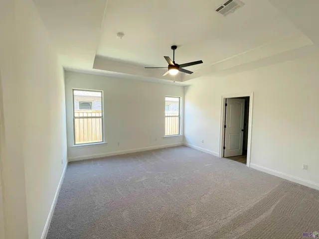 $304,015 | 459 Rue Des Affaires, Houma, LA 70364