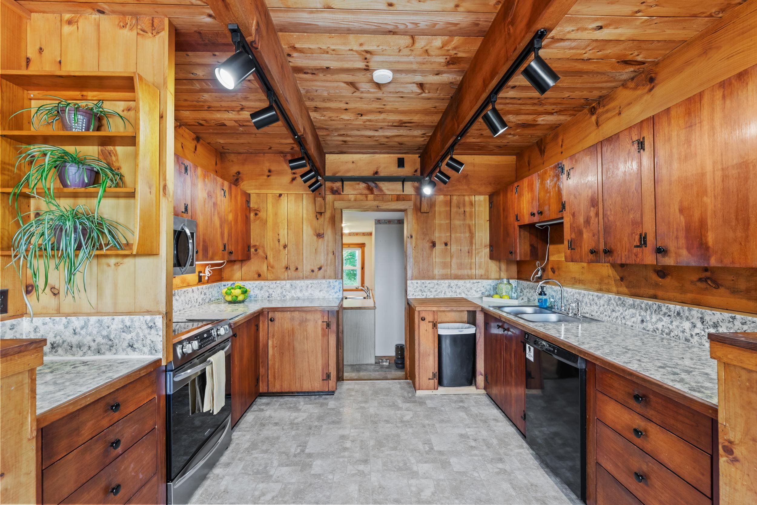 551 Reservoir Road Deering, NH 03244 - Photo 20 of 34 Gallery Image 20