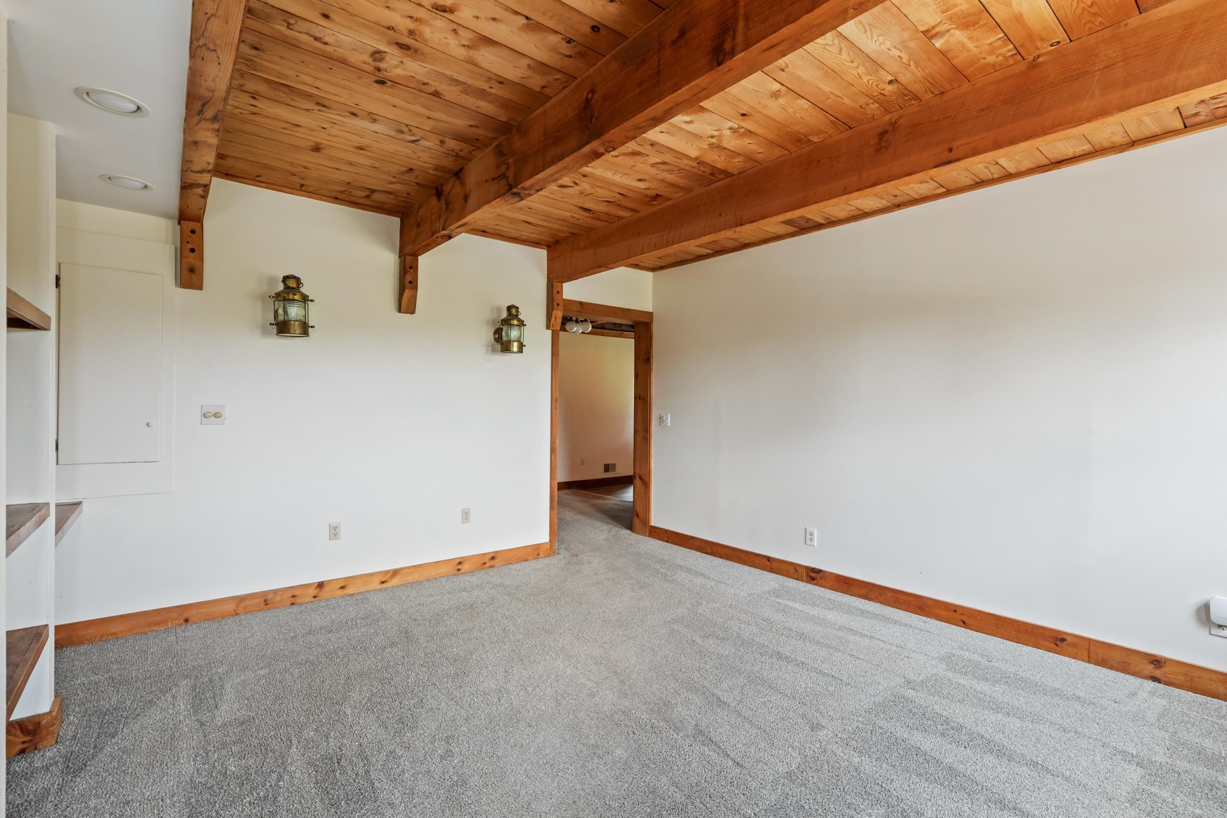 551 Reservoir Road Deering, NH 03244 - Photo 21 of 34 Gallery Image 21