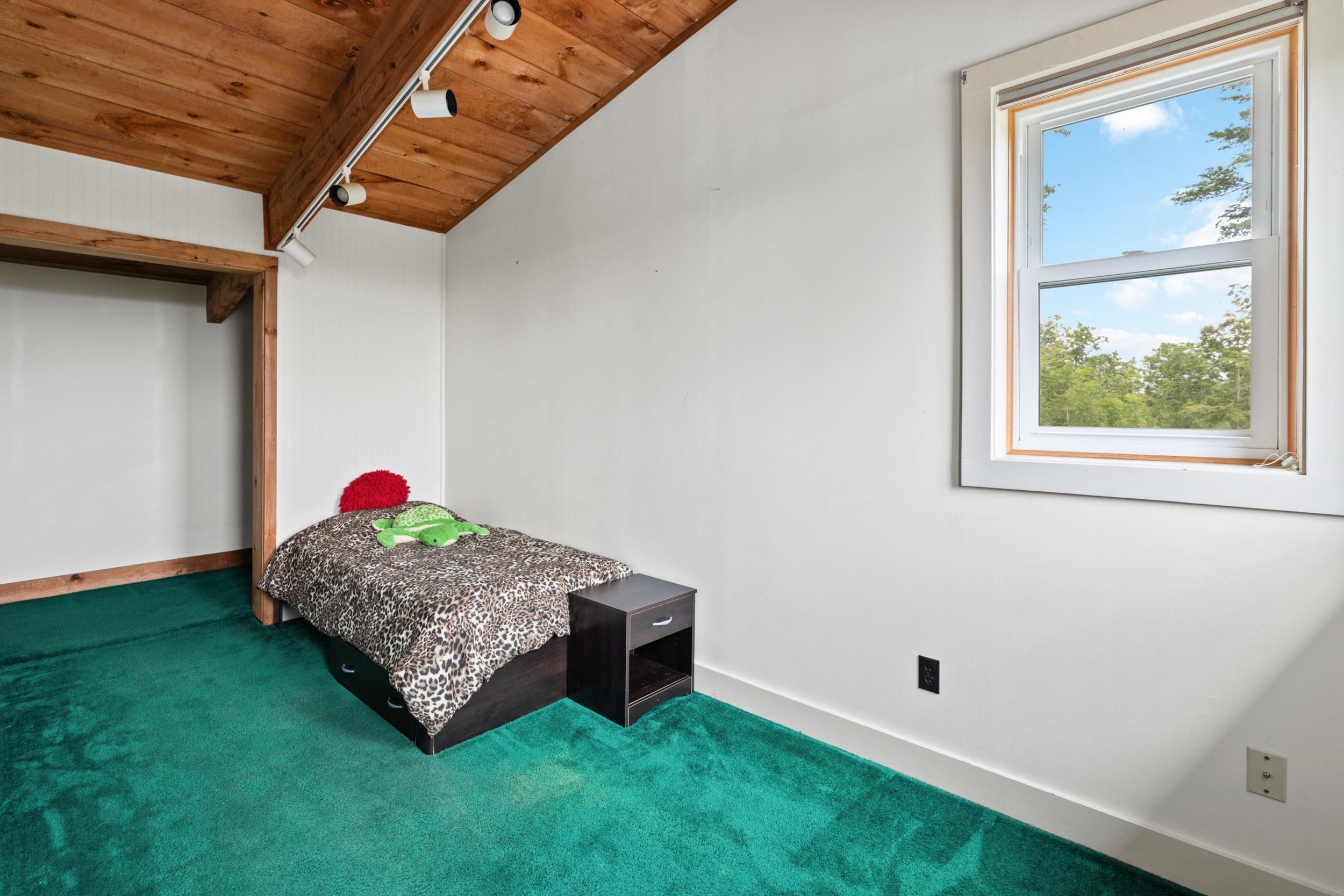 551 Reservoir Road Deering, NH 03244 - Photo 27 of 34 Gallery Image 27