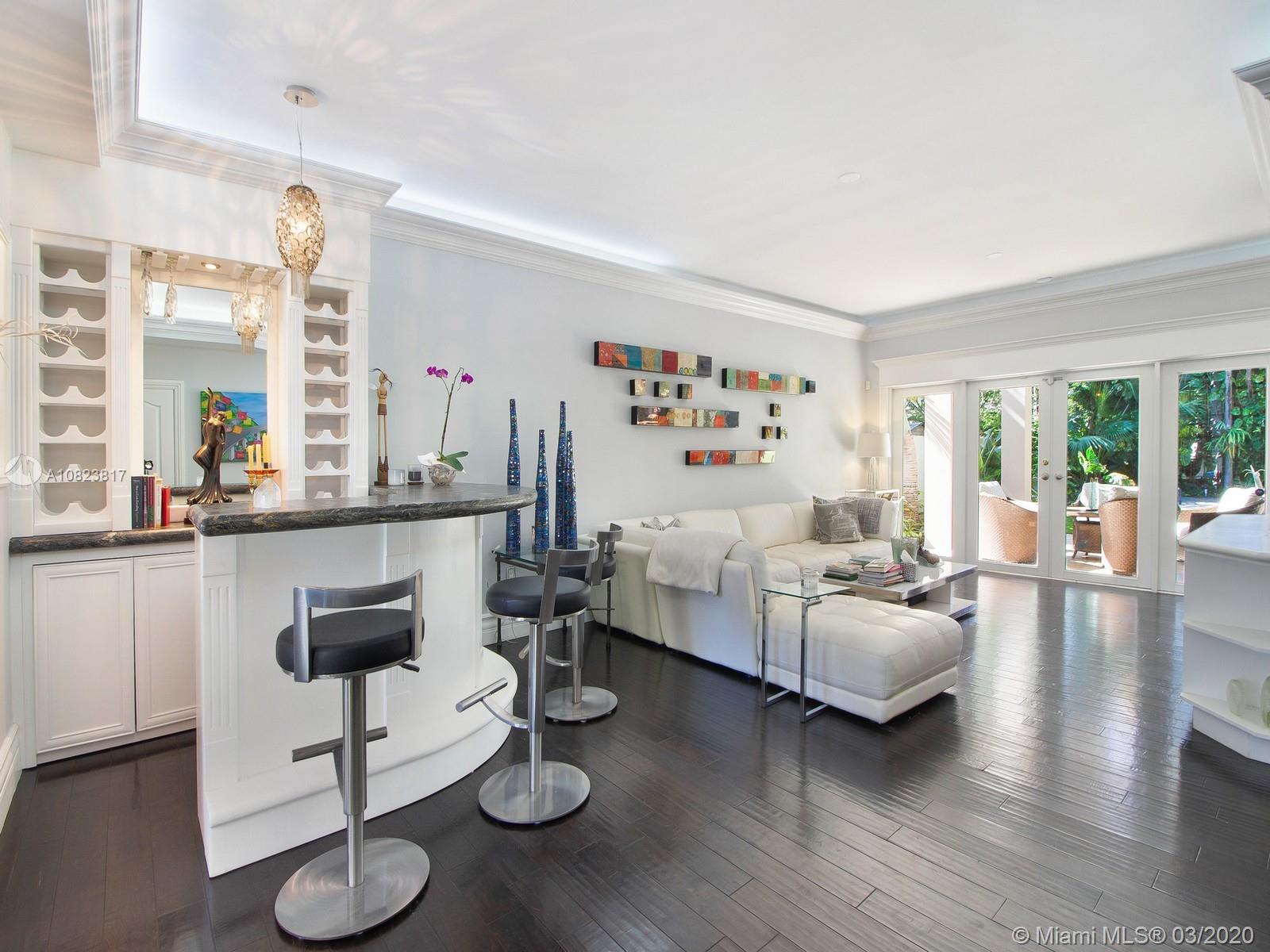 34 Southwest 22nd Road Miami, FL 33129 - Photo 5 of 15