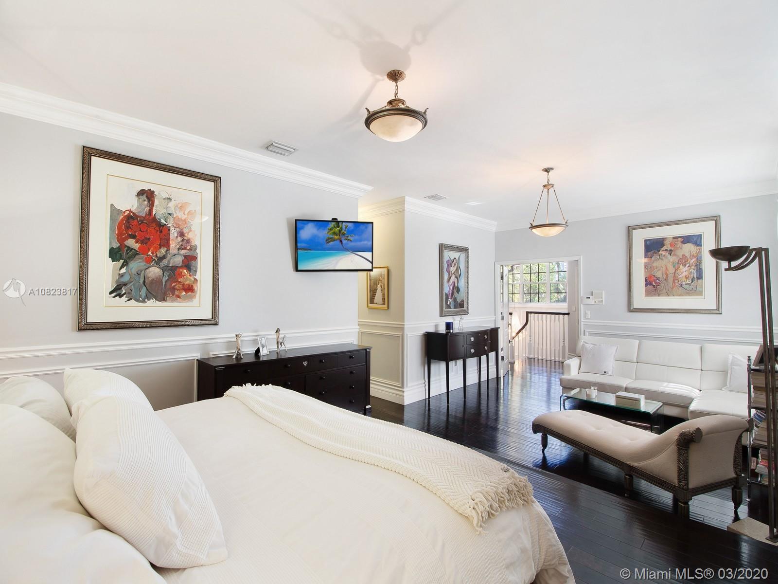 34 Southwest 22nd Road Miami, FL 33129 - Photo 10 of 15
