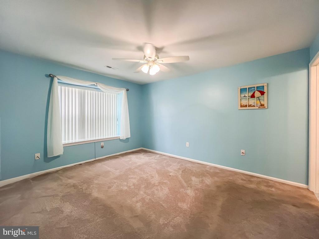 73102 Delaire Landing Road, Unit 102 Philadelphia, PA 19114 - Photo 23 of 38 2nd bedroom