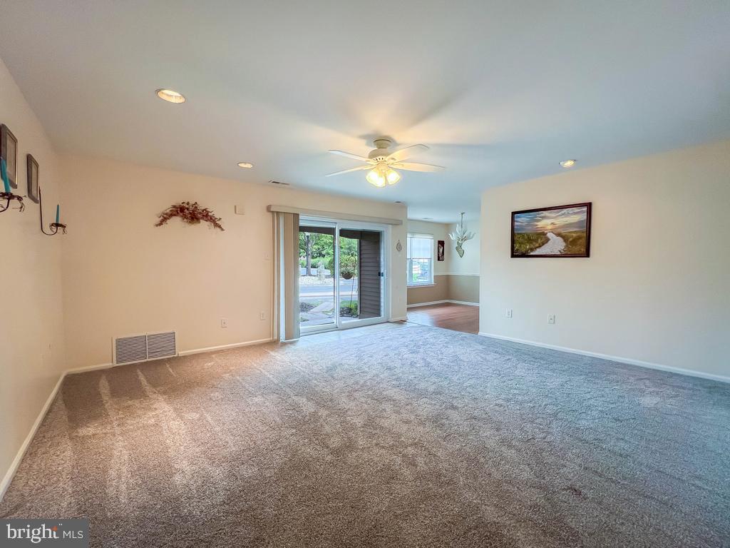 73102 Delaire Landing Road, Unit 102 Philadelphia, PA 19114 - Photo 10 of 38