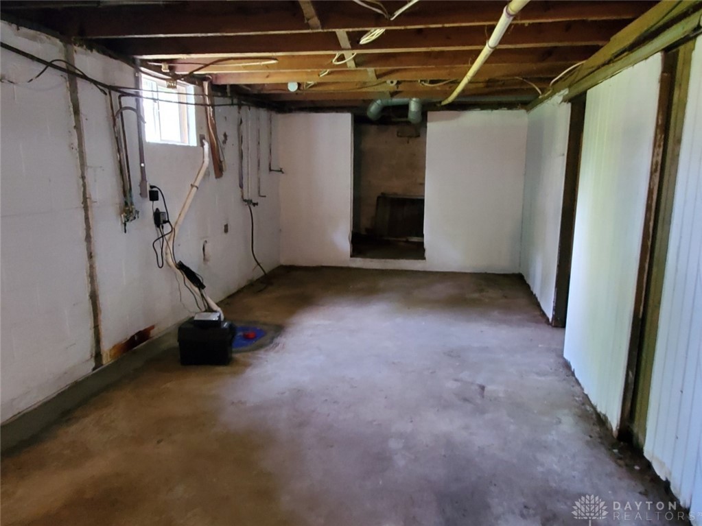 3559 South Tecumseh Road Springfield, OH 45502 - Photo 16 of 18