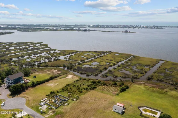 $585,000 | 110 Sea Level Lane, Sneads Ferry, NC 28460