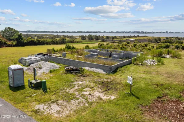 $585,000 | 110 Sea Level Lane, Sneads Ferry, NC 28460