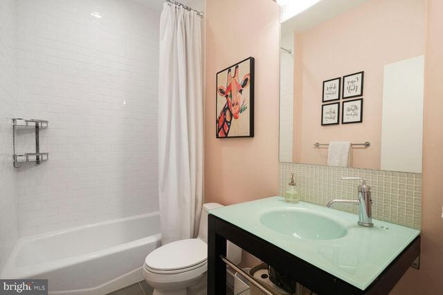 $745,000 | 442 M Street Northwest, Unit 3, Washington, DC 20001