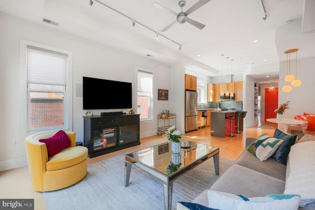 $745,000 | 442 M Street Northwest, Unit 3, Washington, DC 20001
