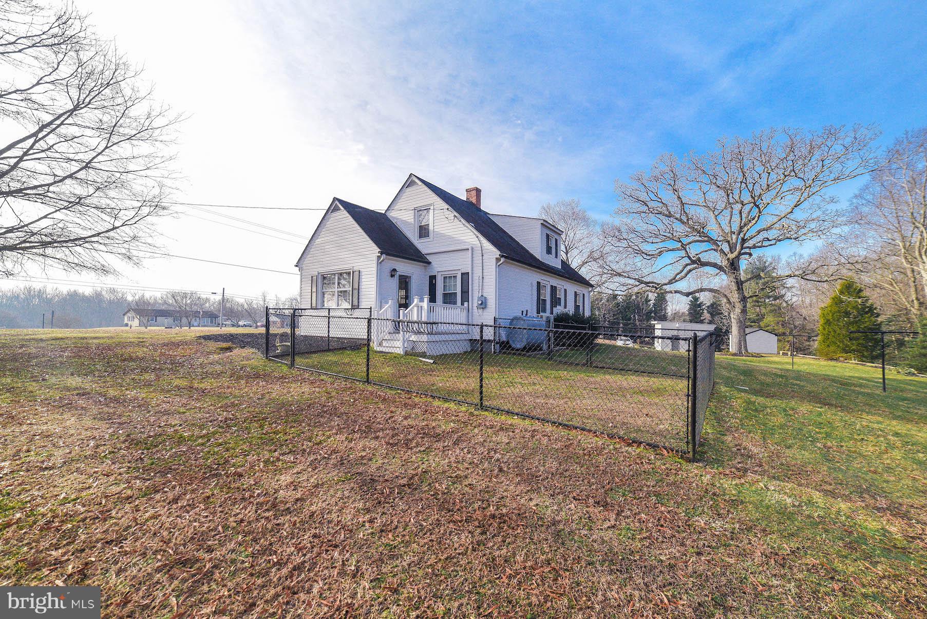 23235 Colton Point Road Avenue, MD 20609 - Photo 31 of 40 Fenced in area