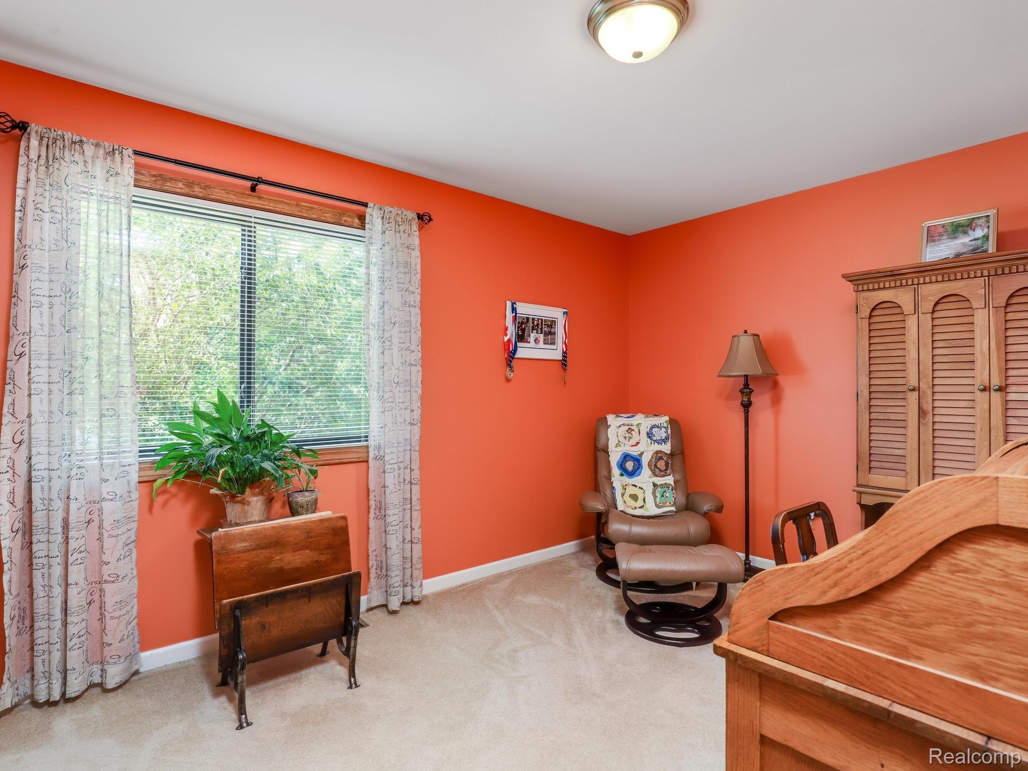 643 Shelley Drive Rochester, MI 48307 - Photo 26 of 46 Bedroom #2