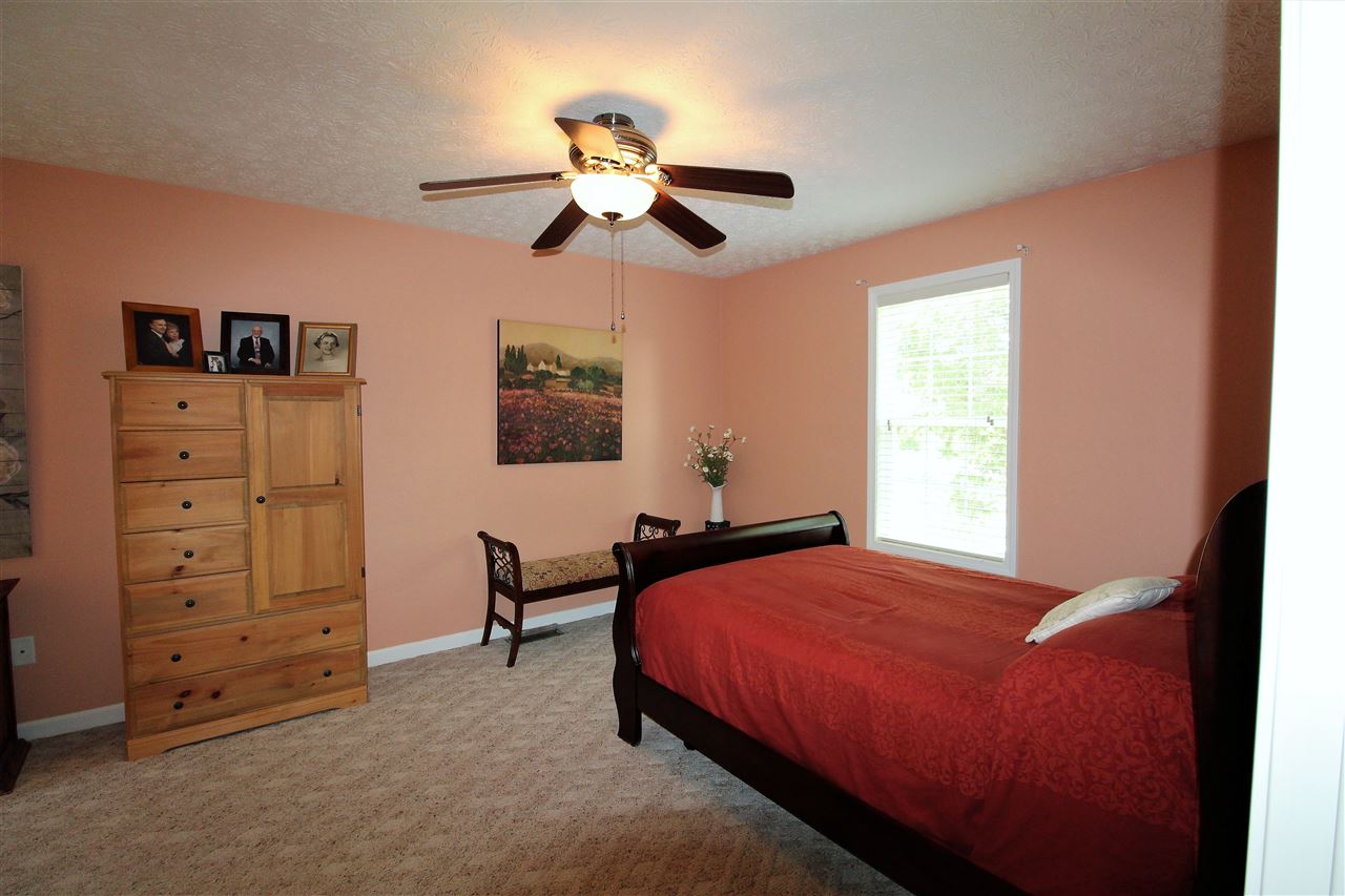 4366 Mount Olivet Road Bowling Green, KY 42101 - Photo 14 of 34 Gallery Image 14