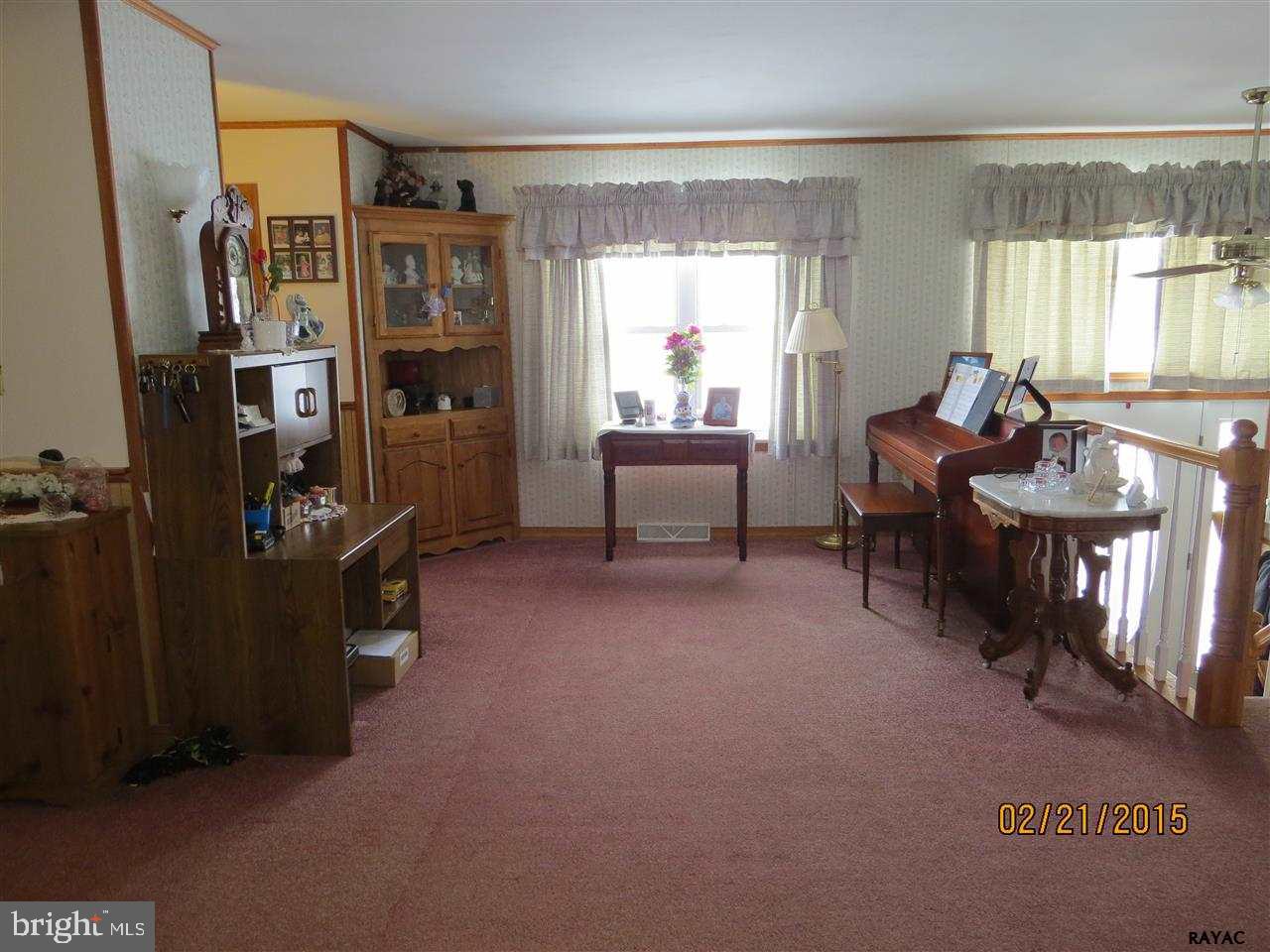 399 Montclair Road Gettysburg, PA 17325 - Photo 3 of 30