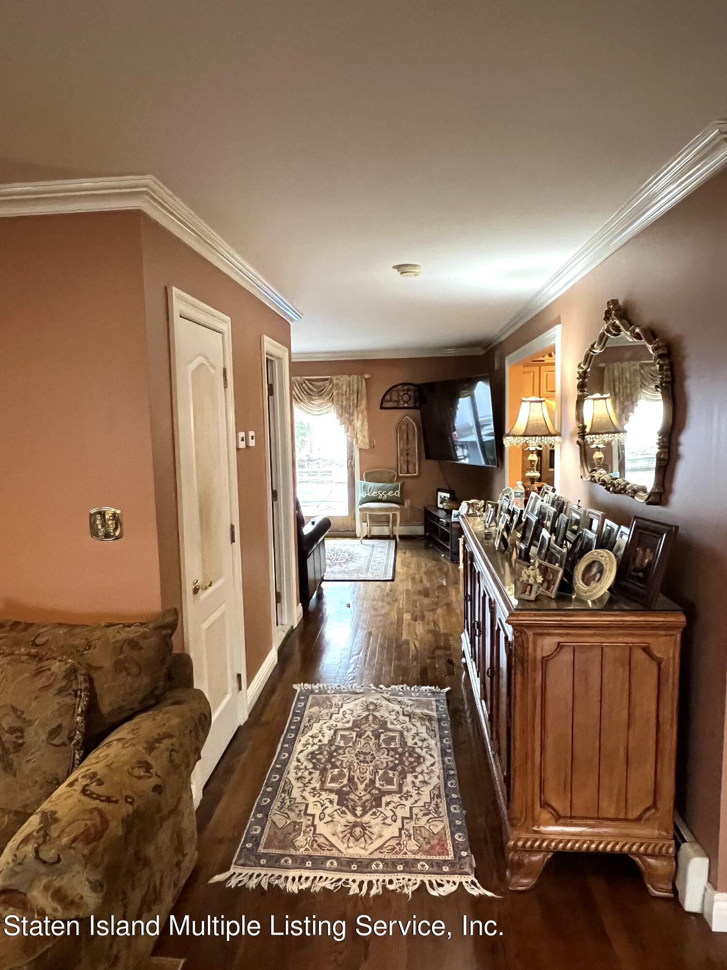 383 Beach Road Staten Island, NY 10312 - Photo 9 of 34 ED2EB07C-59EB-429D-97DB-6D3CDD499DEB_1_2