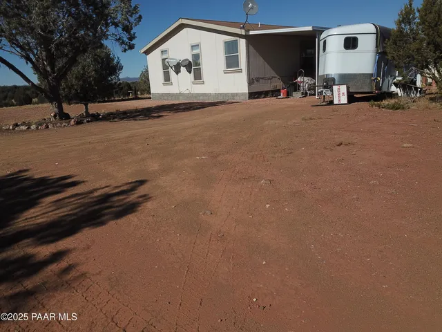 $280,000 | 44175 Cattle Drive, Ash Fork, AZ 86320
