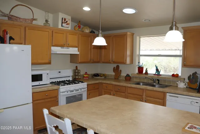 $280,000 | 44175 Cattle Drive, Ash Fork, AZ 86320