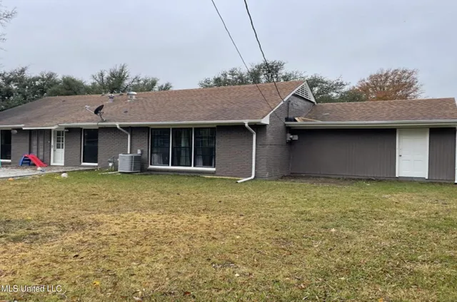 $141,900 | 1316 Brooks Drive, Clarksdale, MS 38614