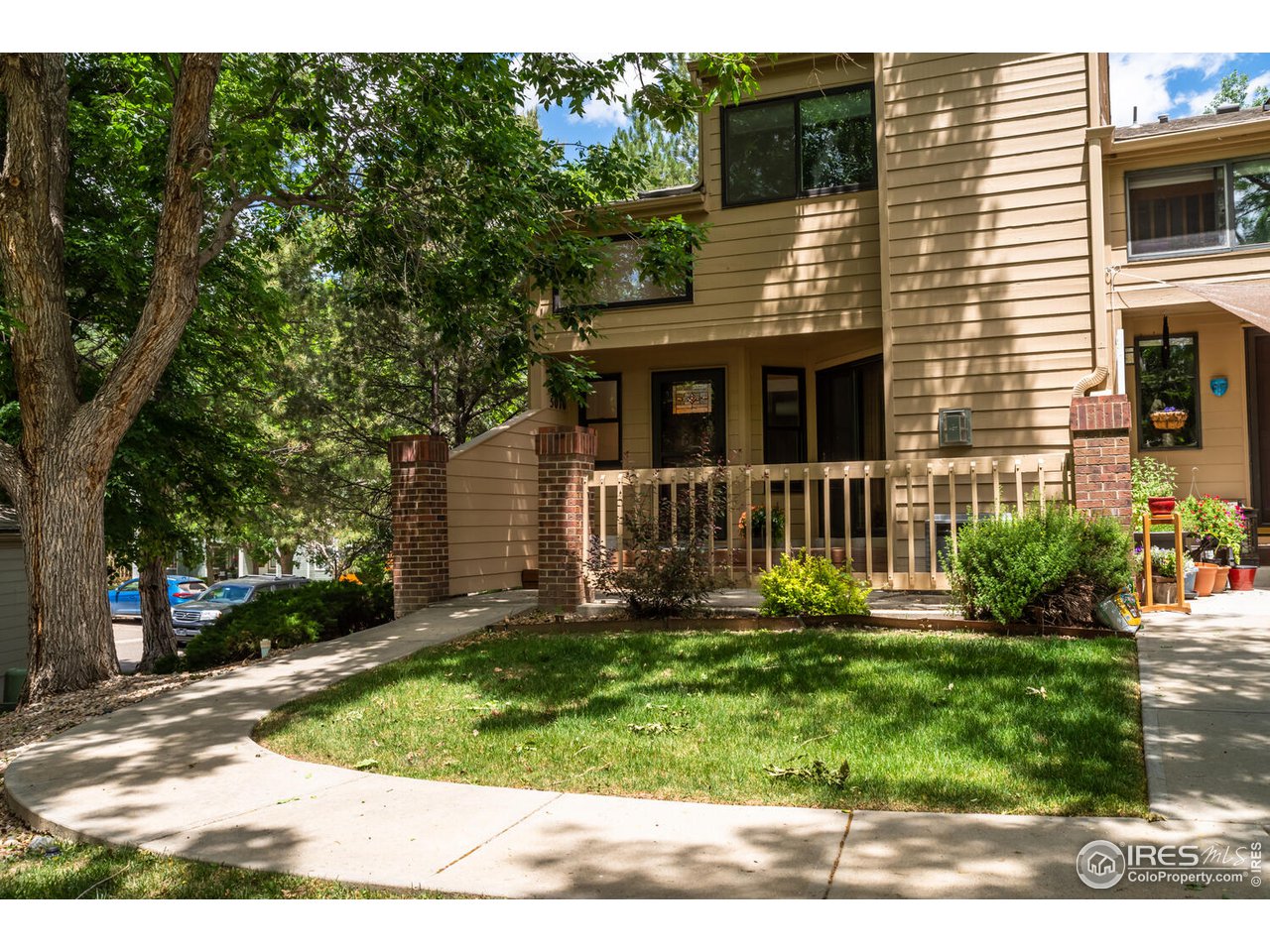 5070 Buckingham Road Boulder, CO 80301 - Photo 3 of 17 End Unit