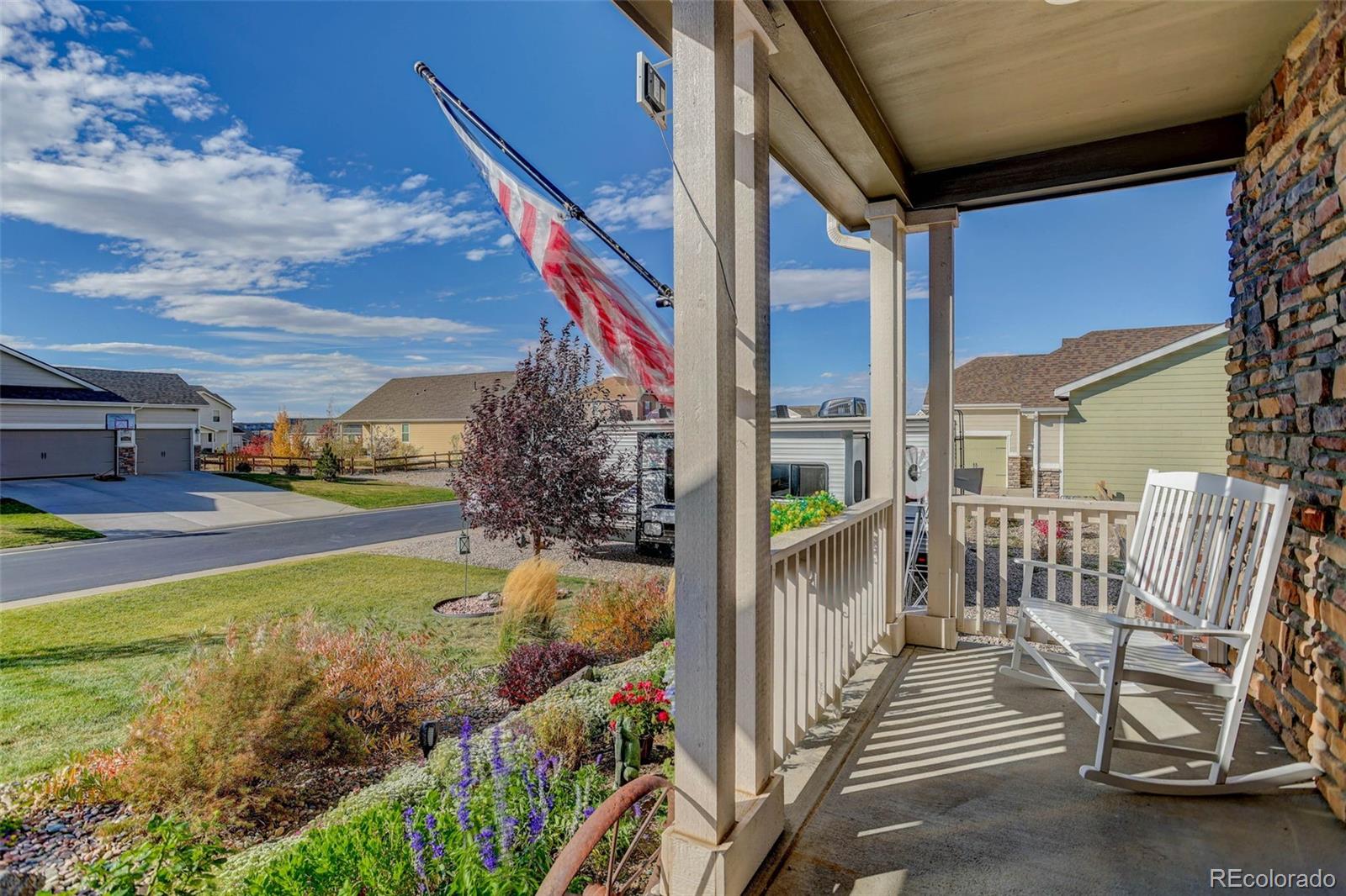 5784 Desert Inn Loop Elizabeth, CO 80107 - Photo 3 of 48 Gallery Image 3