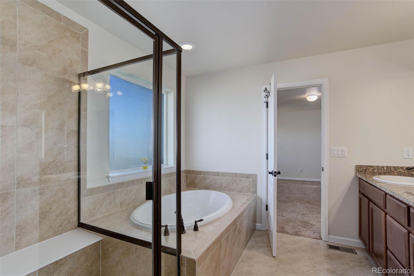 5784 Desert Inn Loop Elizabeth, CO 80107 - Photo 38 of 48 Gallery Image 38