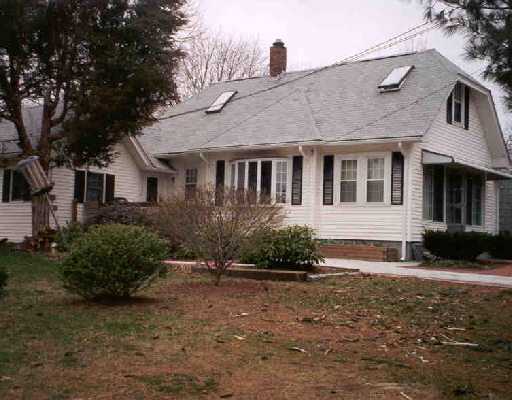 6 Cavalier Road Narragansett, RI 02882 - Photo 1 of 1 Exterior Front.