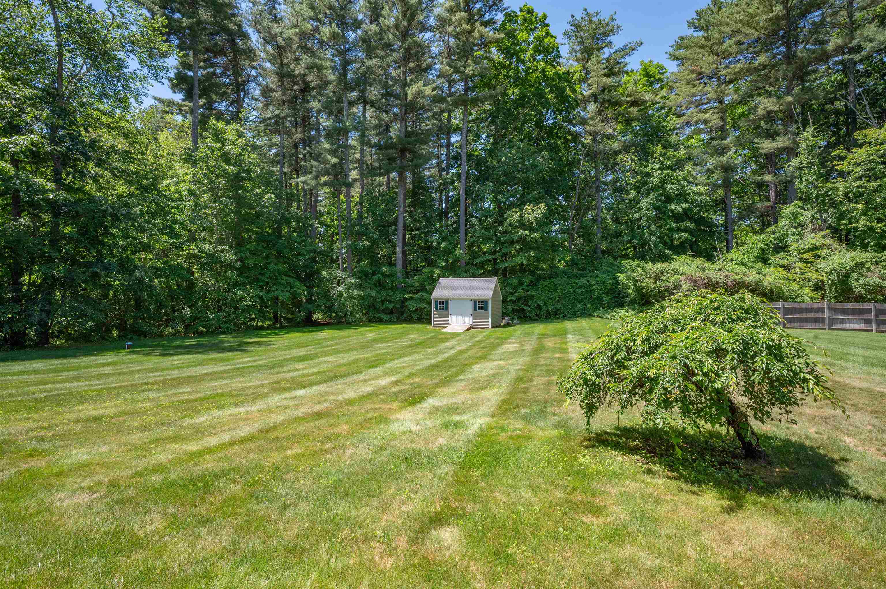 10 Golden Brook Road Windham, NH 03087 - Photo 40 of 43